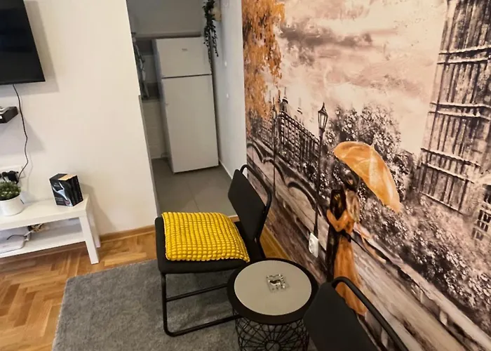 Tesla View Apartment